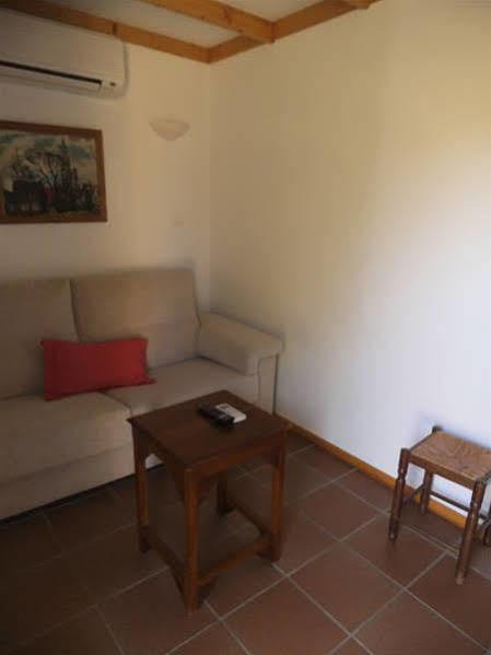 La Cerca Del Alcornoque Pensionat Casas de Belvis Exteriör bild